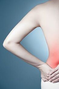 constante pijnlijke pijn in de onderrug is de tweede fase van osteochondrose